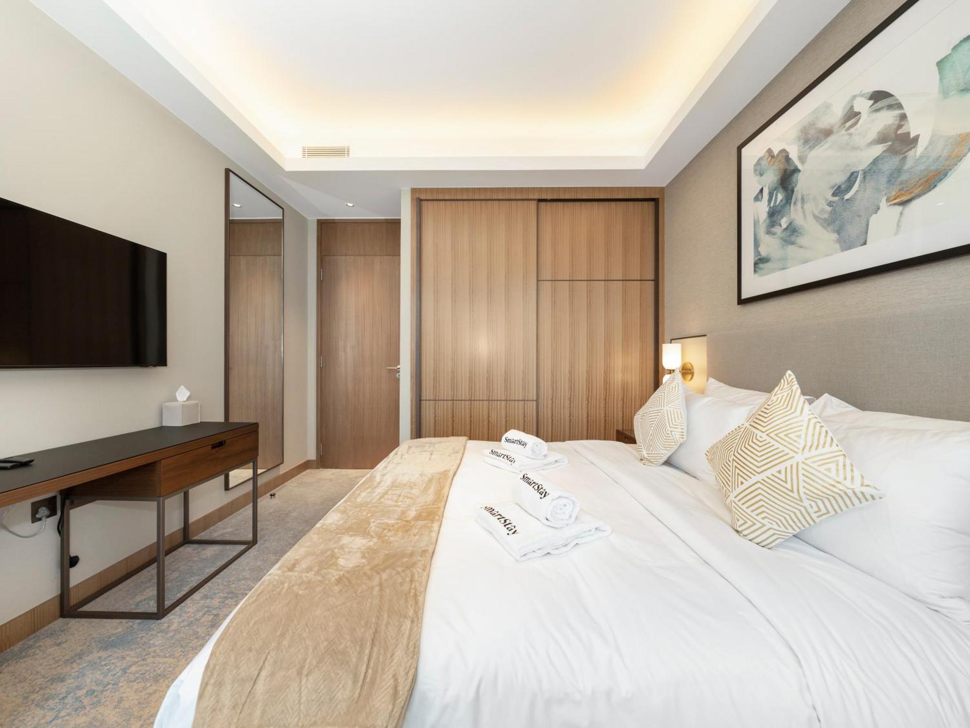 Smartstay At Address Opera - Unique Burj Khalifa Views - Brand New Luxury Residences Apartment Dubai